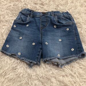 - OshKosh B'gosh Daisy Stretch Denim Shorts girls size 5T
